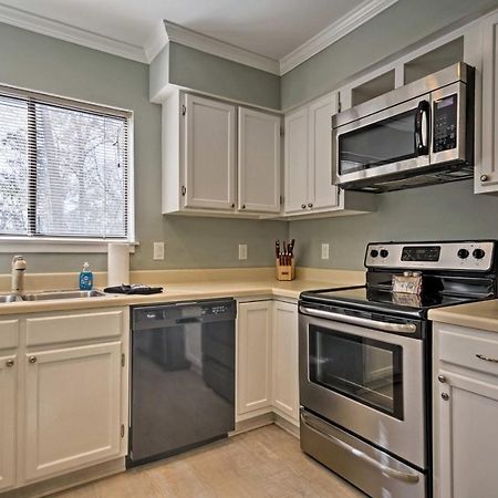 Updated Hilton Head Condo Balcony, Walk To Beach Hilton Head Island Ngoại thất bức ảnh